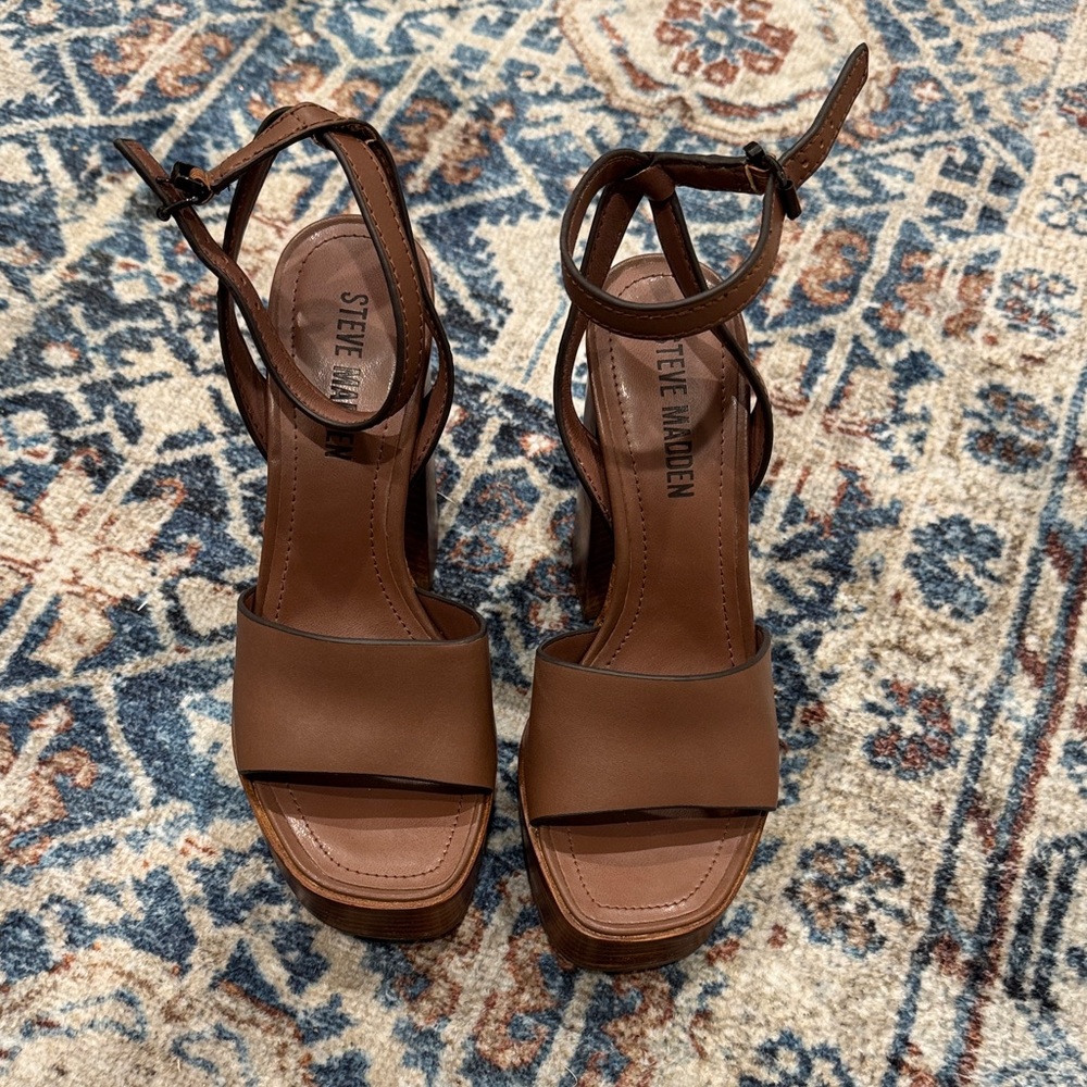Steve Madden Brown Leather Ankle Strap Women's platform Sandal Heels